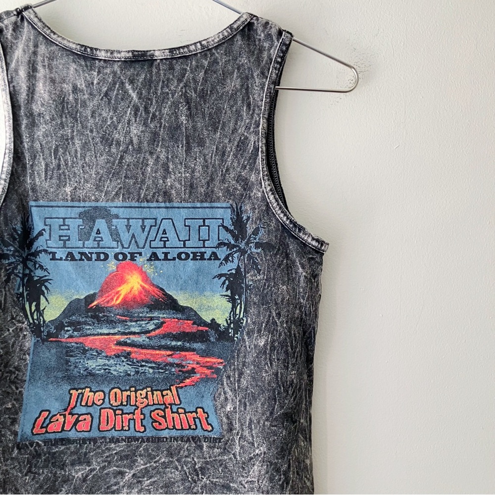Hawaiian Lava • Graphic Souvenir Tank in Washed Black